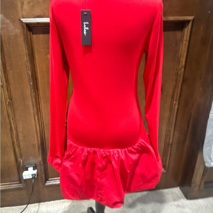 NWT SIZE M Lulu's Scarlet Red Long Sleeve Bodysuit