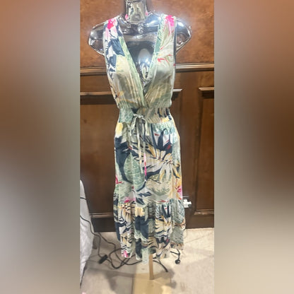 NWT SIZE M RAGA Leafy Maxi Dress - Multicolor