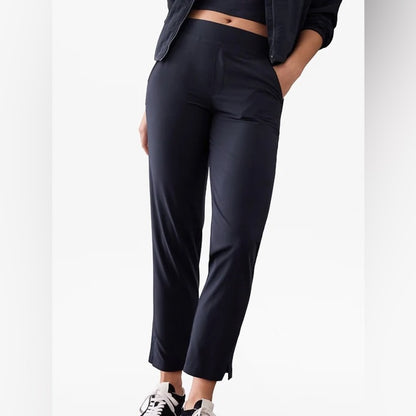 SIZE 6/M Athleta Midnight Blue Straight Leg Women's Pants