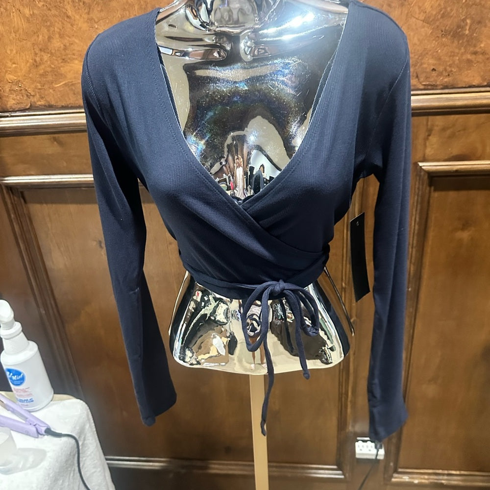 NWT SIZE M/L Mono B Elegant Black Wrap Crop Top