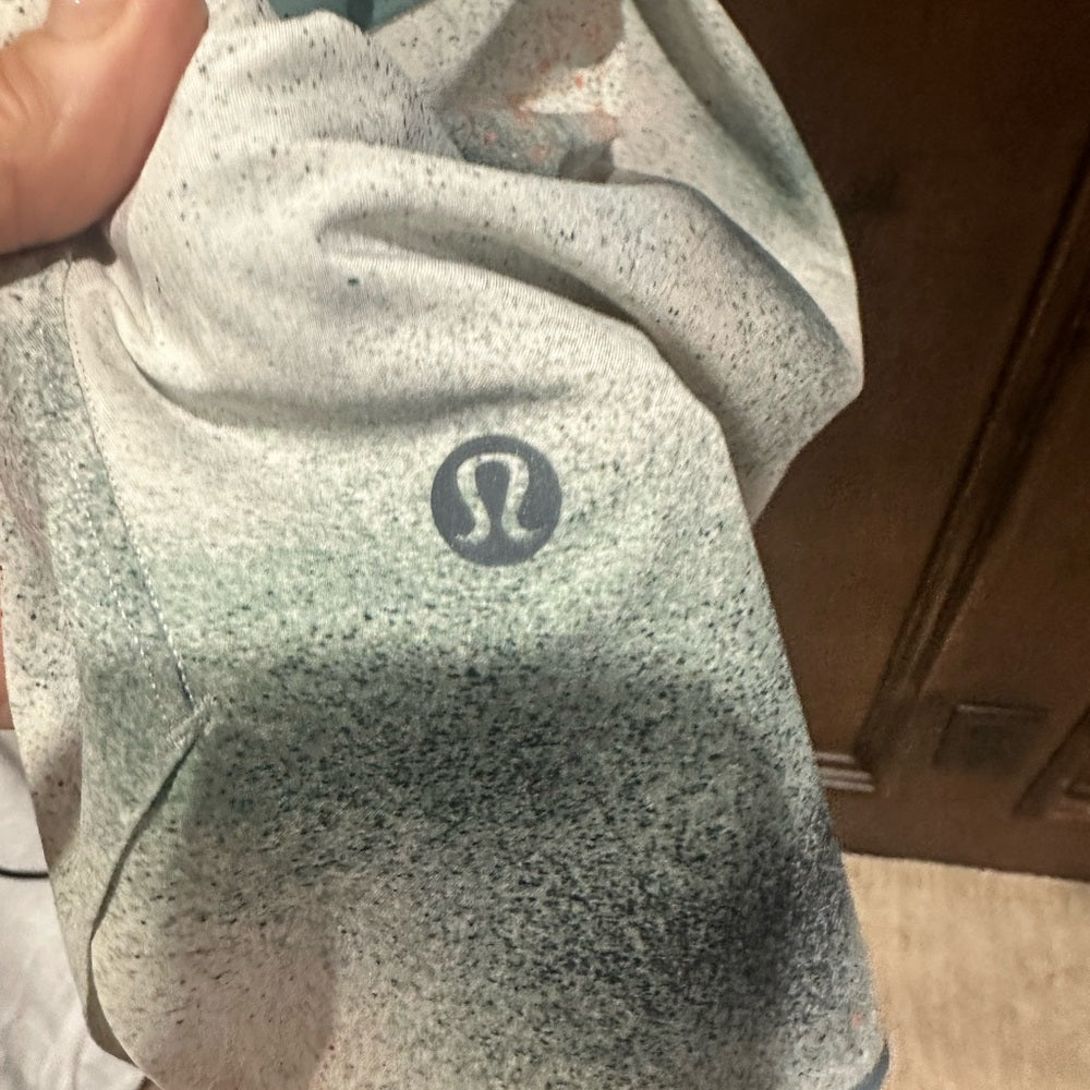 NWOT SIZE L lululemon athletica Multicolor Board Shorts