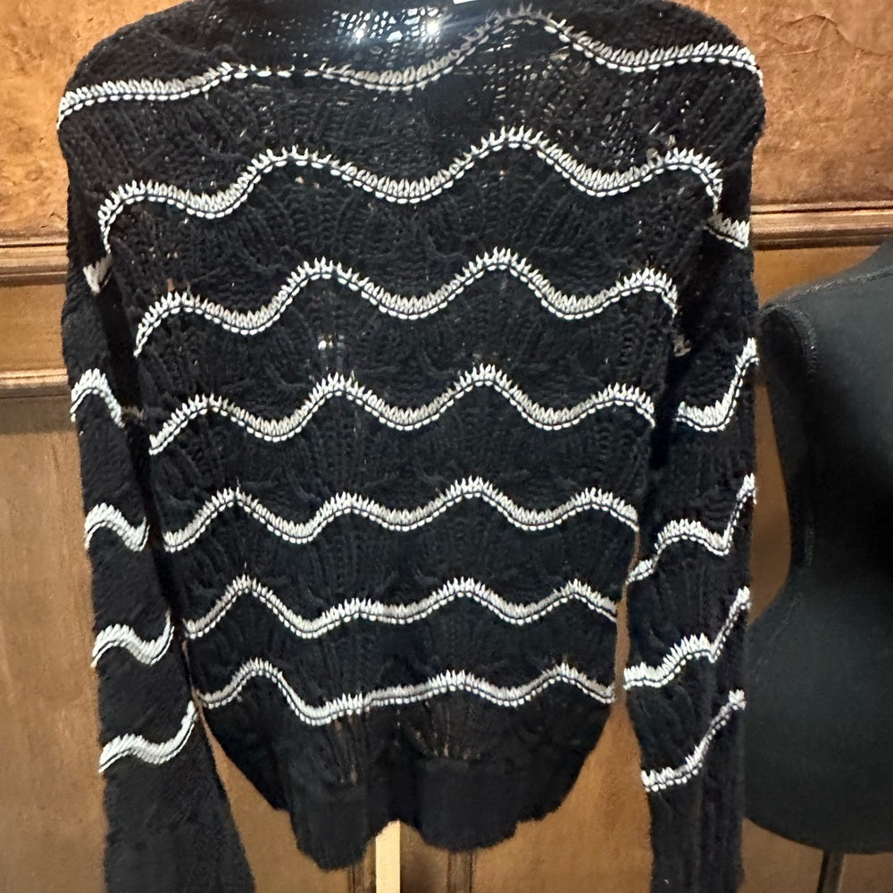 NWT SIZE L Ramy Brook Black and White Wave Turtleneck Sweater