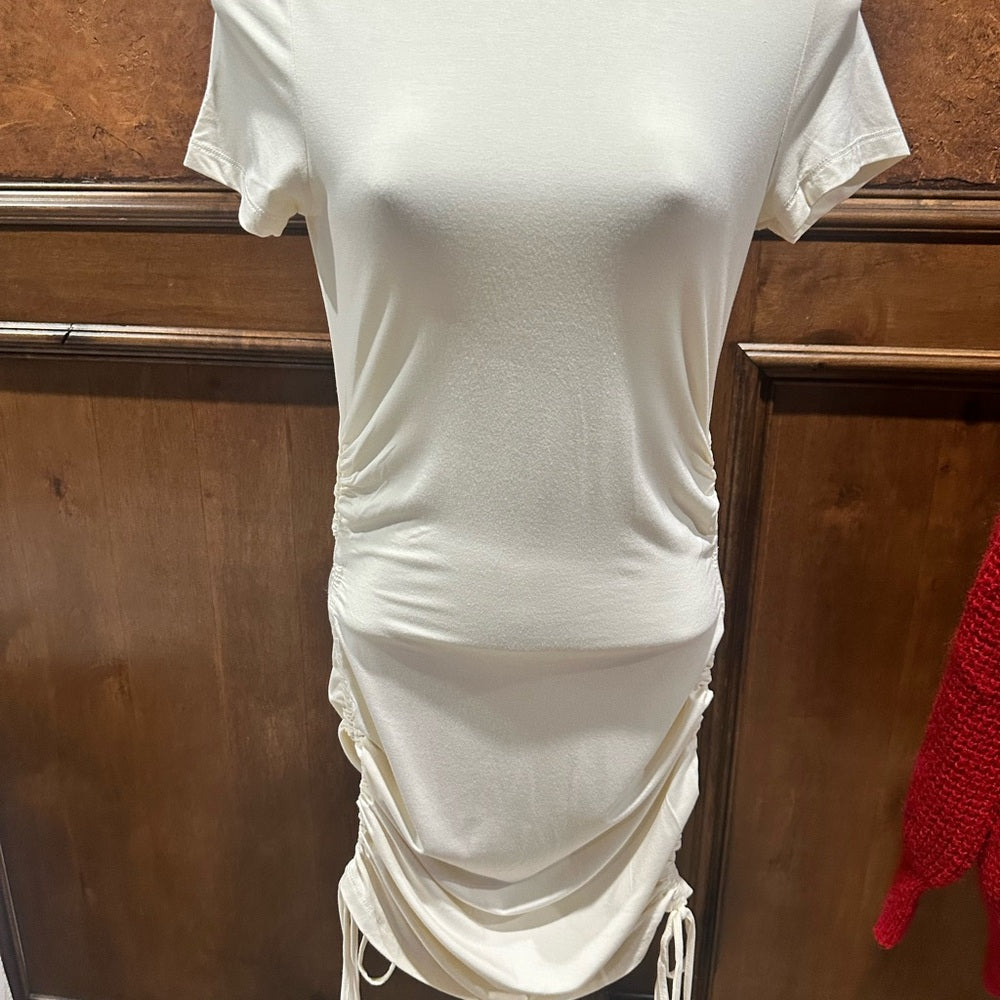 NWT SIZE S Rachel Parcell Cream Gathered Mini Dress