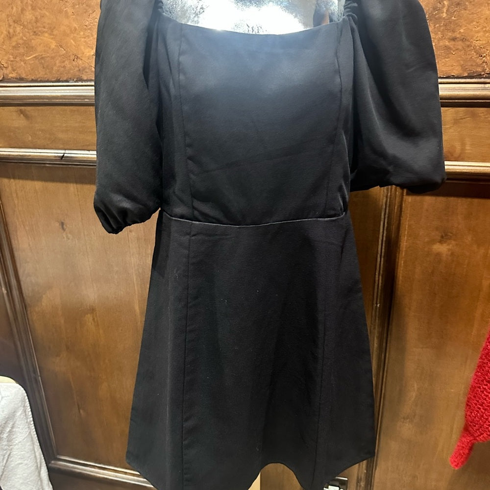 NWT SIZE M Rachel Parcell Elegant Black Puff Sleeve Mini Dress