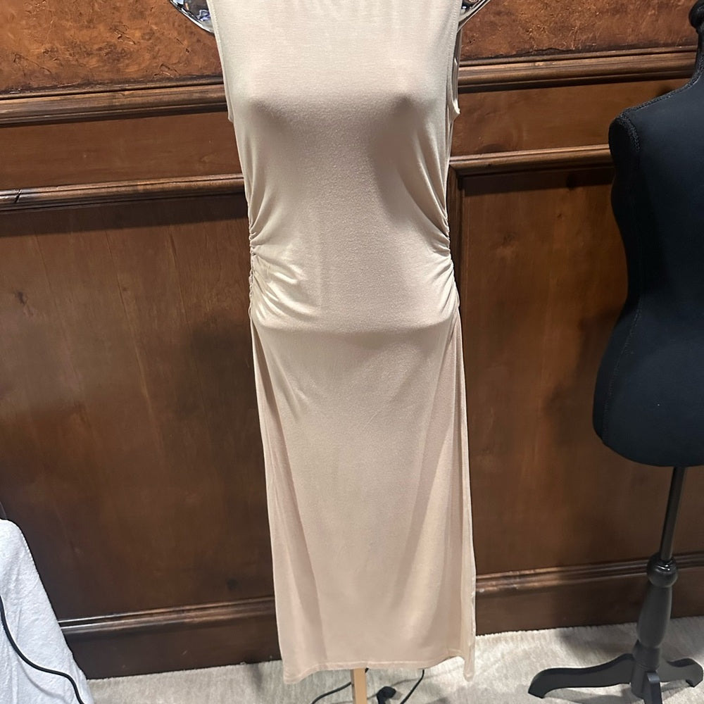 NWT SIZE S Rachel Parcell Beige Sleeveless Midi Dress