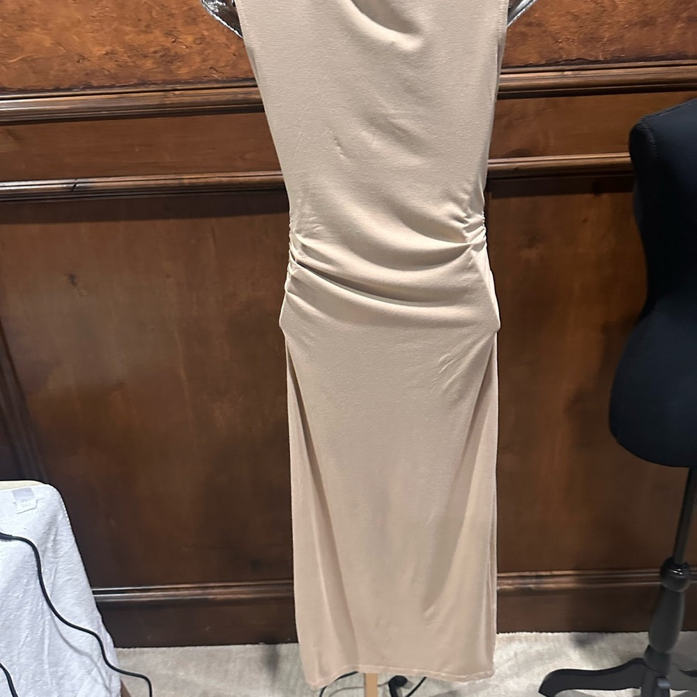 NWT SIZE S Rachel Parcell Beige Sleeveless Midi Dress