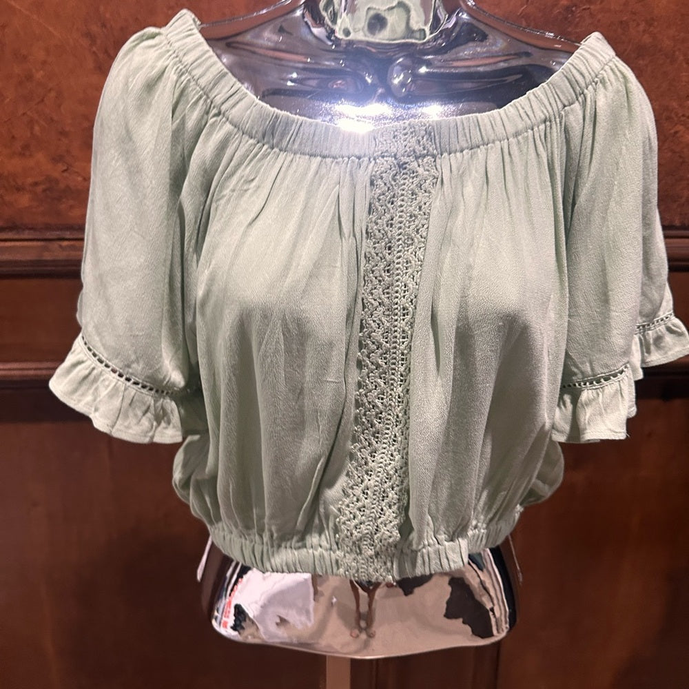 NWT SIZE L Rachel Parcell White Off-Shoulder Blouse