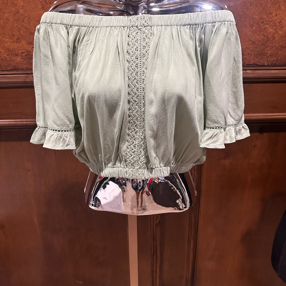 NWT SIZE L Rachel Parcell White Off-Shoulder Blouse