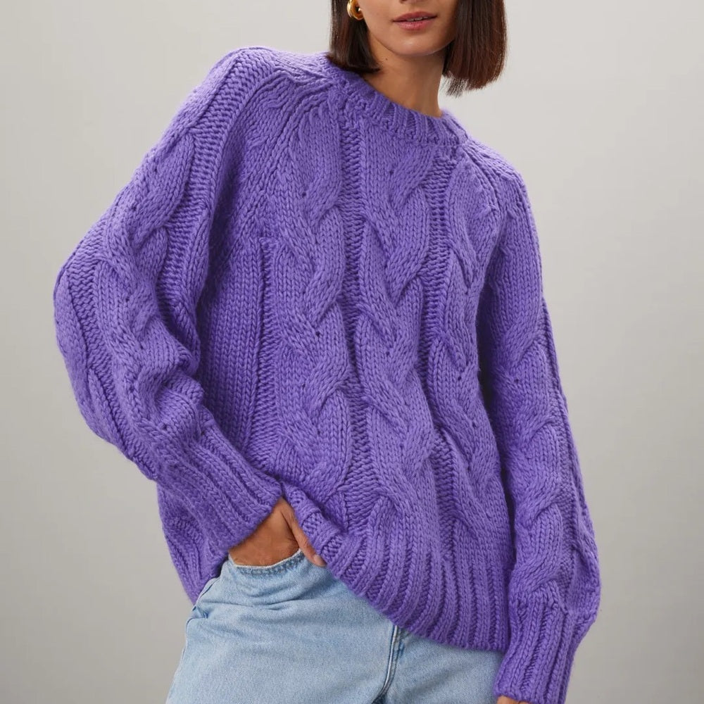 PRE-OWNED SIZE S/M Elegant Lavender Cable Knit Sweater