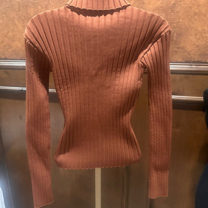 PRE-OWNED SIZE S will fit a medium Brown Ribbed Turtleneck Sweater