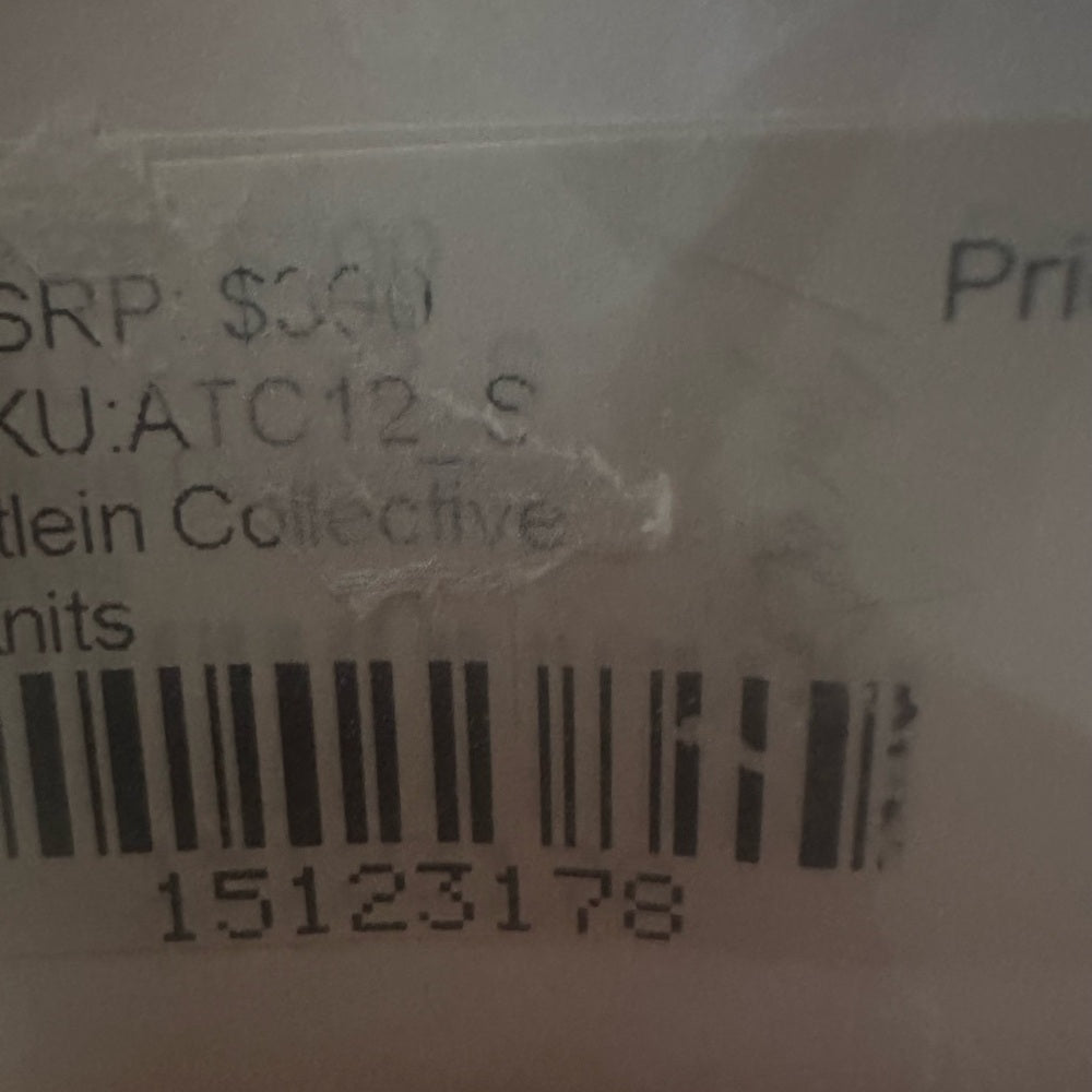 PRE-OWNED SIZE S will fit a medium Brown Ribbed Turtleneck Sweater