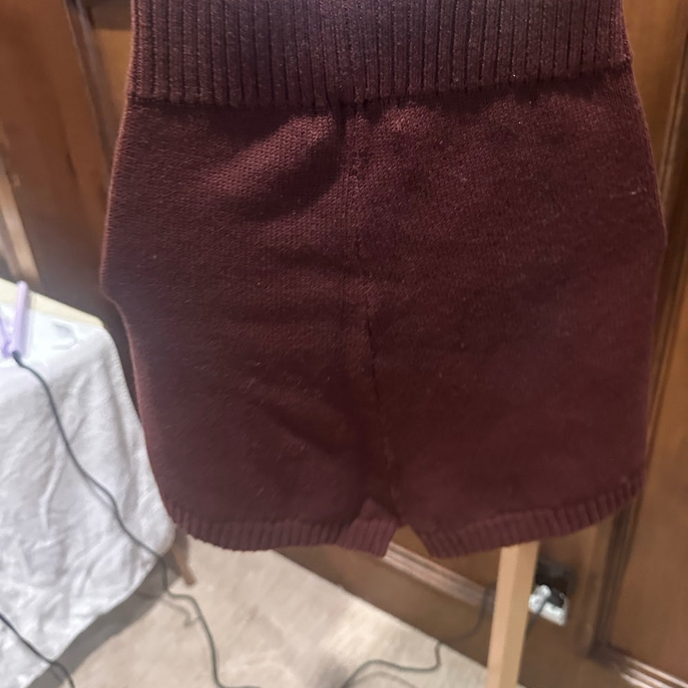 NWT SIZE L 525 America High Waist Knit Shorts in Rich Maroon