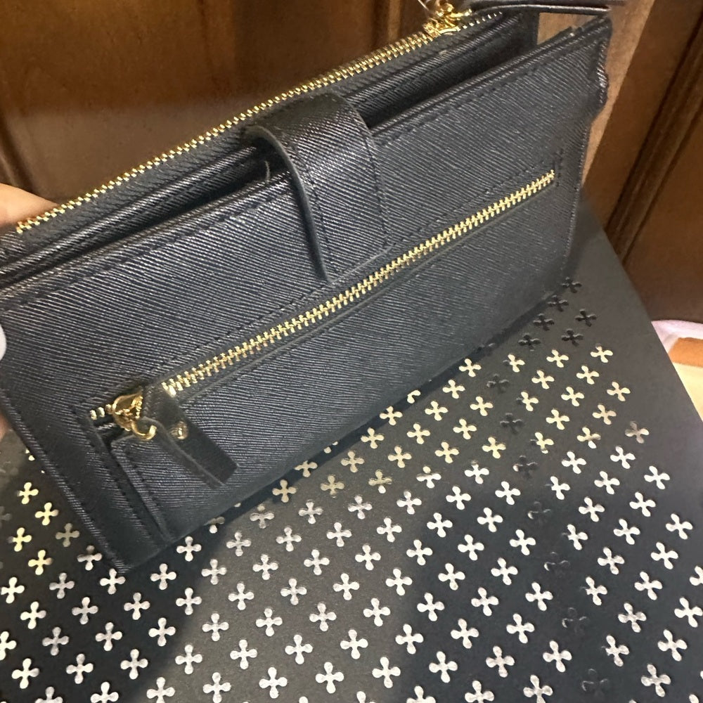 NWT SIZE OS Anne Klein Navy Wallet with Gold Accents