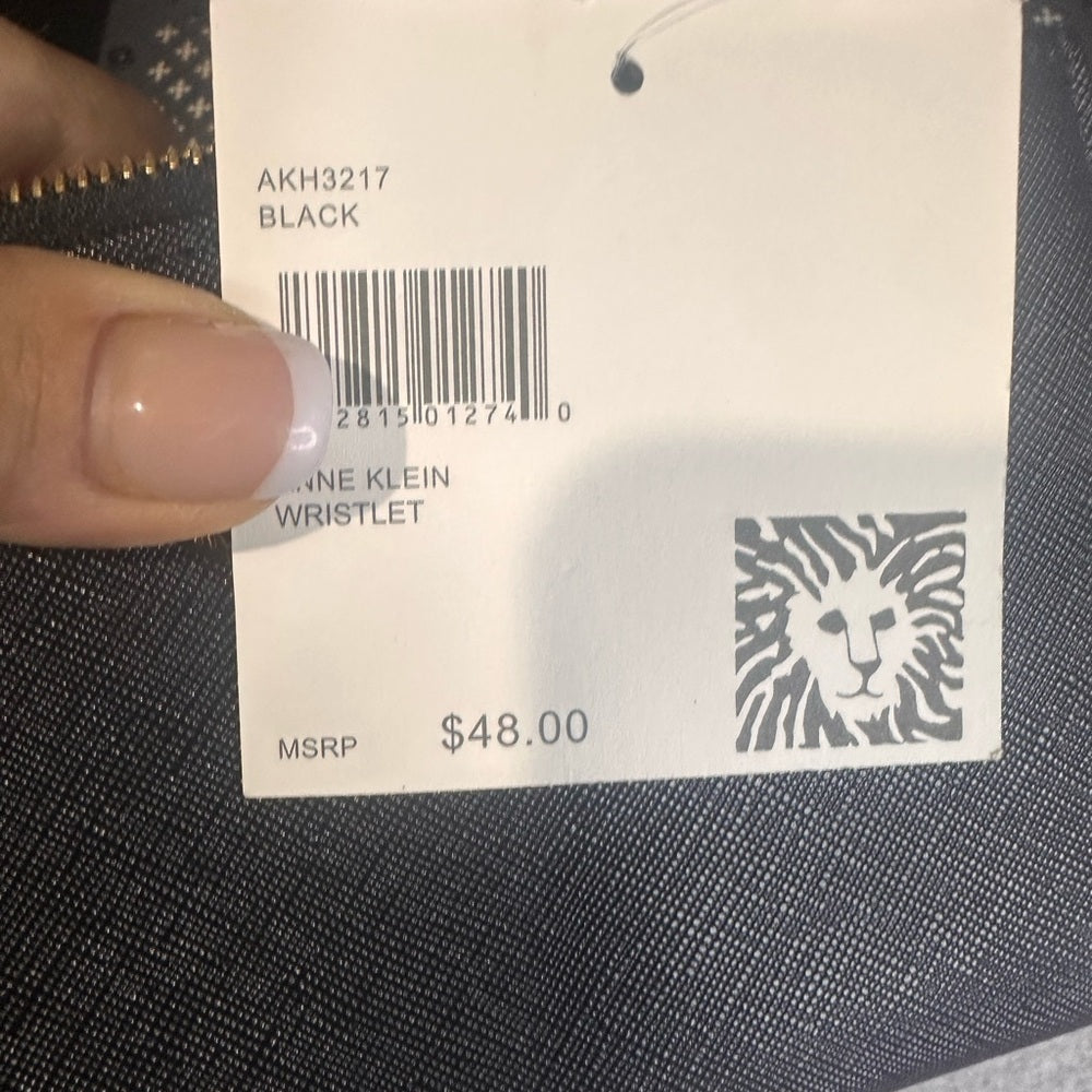 NWT SIZE OS Anne Klein Navy Wallet with Gold Accents