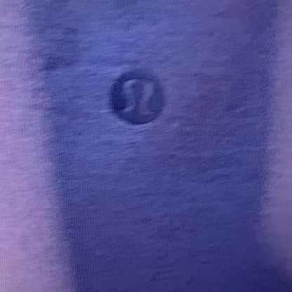 SIZE 4 Lululemon athletica Lavender Short Sleeve Top