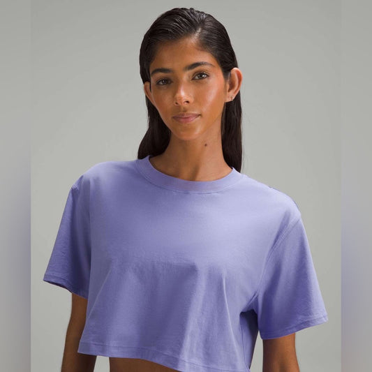 SIZE 4 Lululemon athletica Lavender Short Sleeve Top