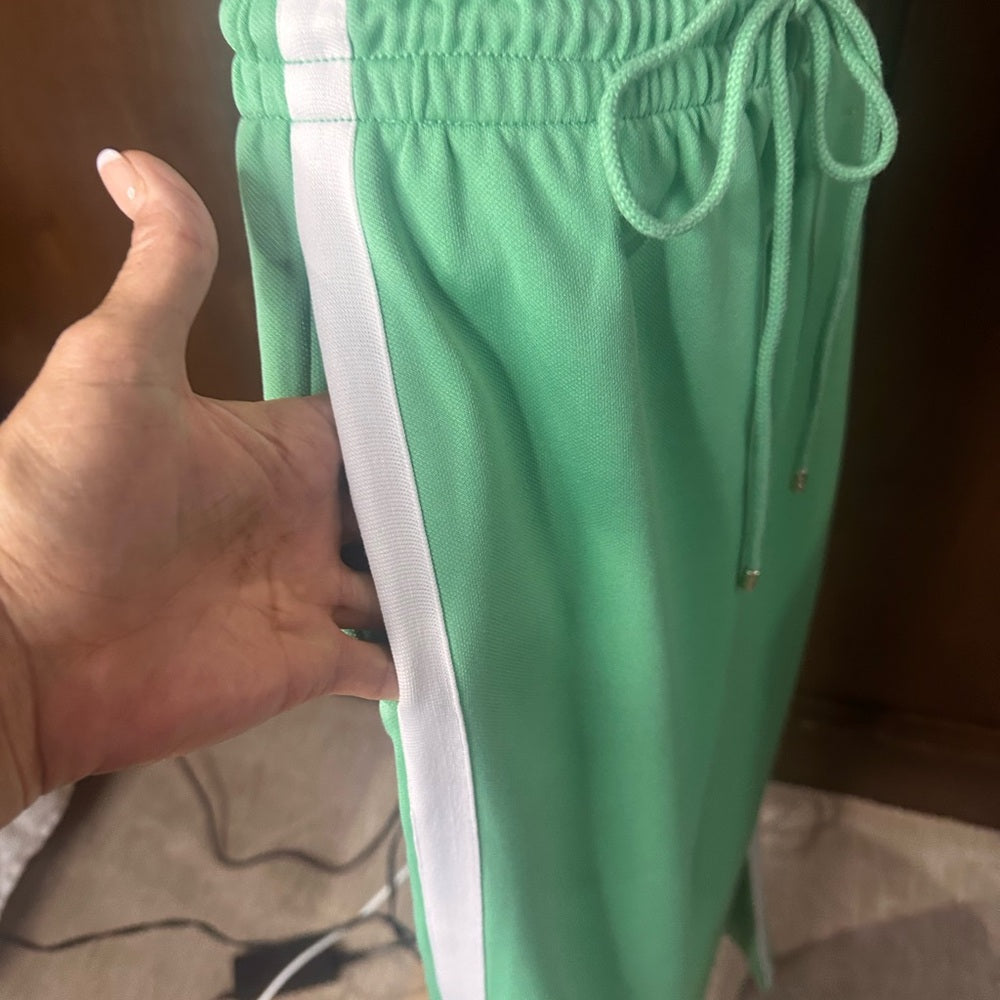 NWT SIZE 10-12/40  Pastel Green Joggers