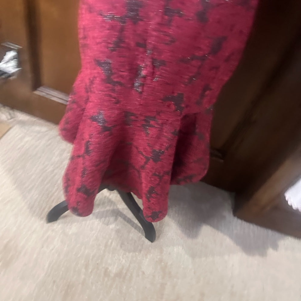 NWT SIZE 10 Rachel Parcell Burgundy and Black Floral Midi Skirt