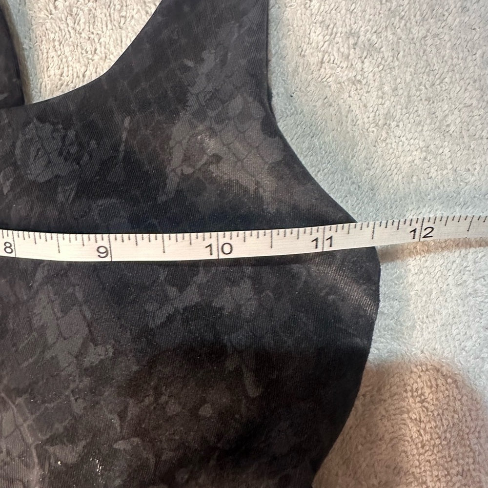 SIZE XS/S Lululemon Athletica Classic Black Sports Bra