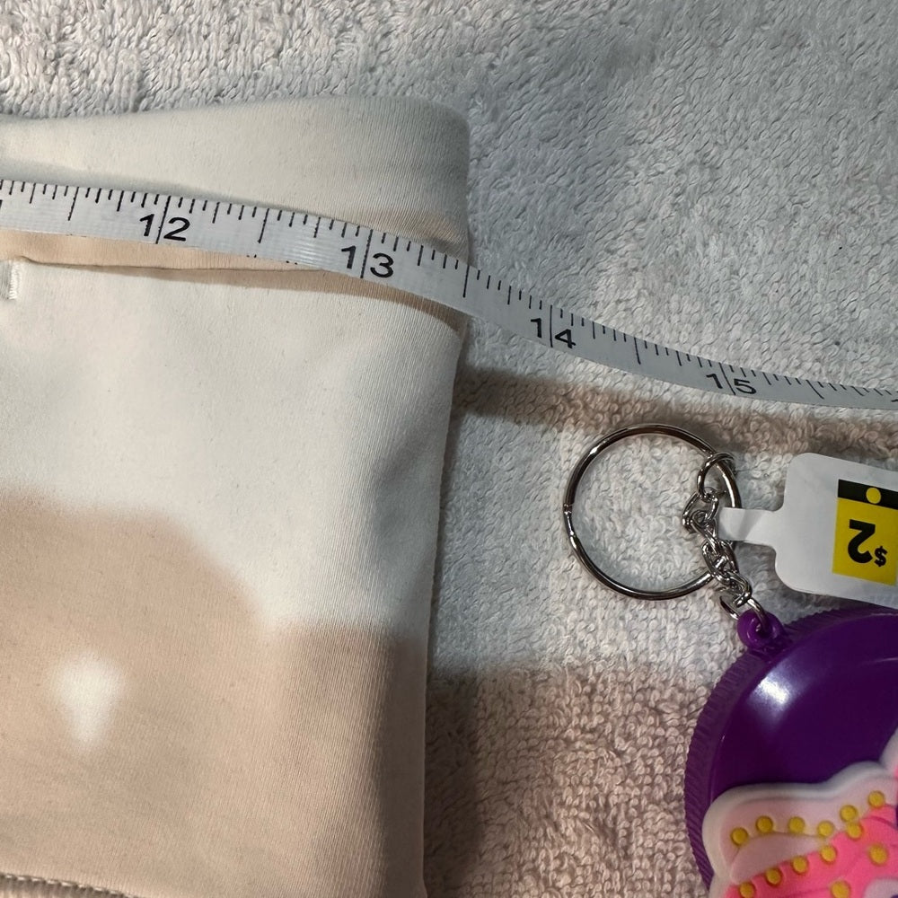 SIZE 6Lululemon Athletica Crisp White Capris