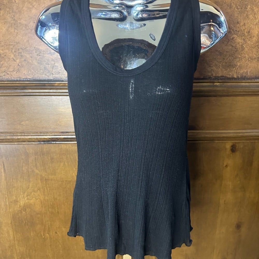 NWT SIZE 3/L  Sleek Black Tank Top