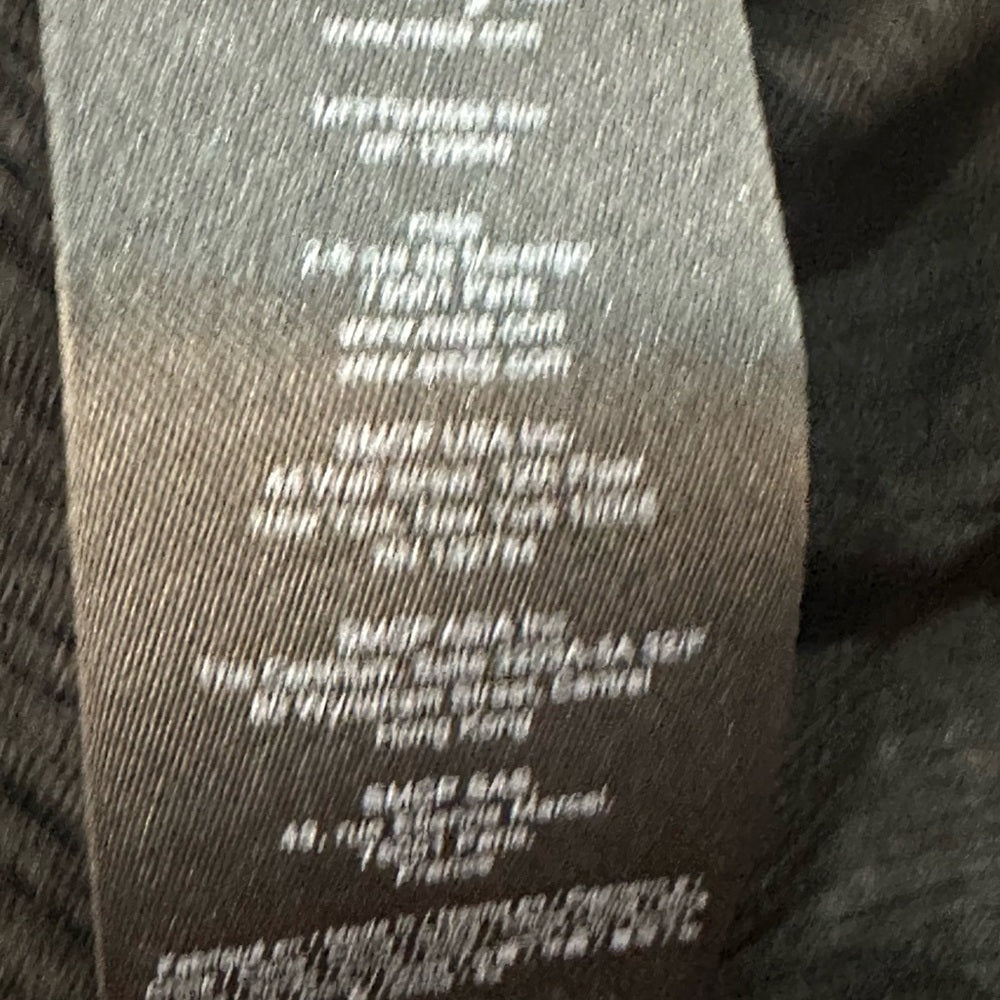 NWT SIZE 3/L  Sleek Black Tank Top