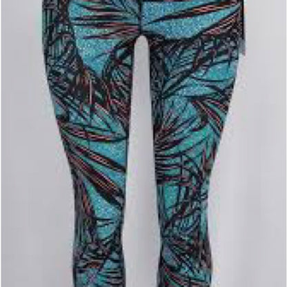 NWOT SIZE M/L Lululemon athletica Blue and Black Patterned Leggings
