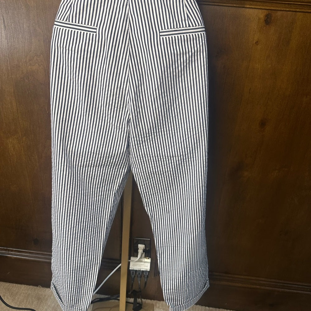 NWT SIZE 4 J. Crew Black and White Striped Capris