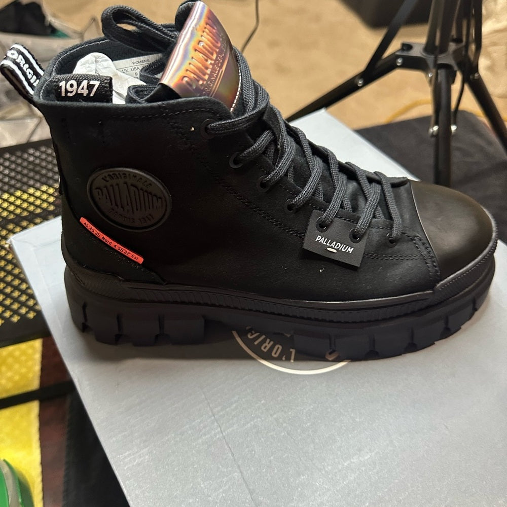 356.361.362.363.364 359. NEW 6/7/8.5/10 Black Chunky Ankle Boots, Rugged sole