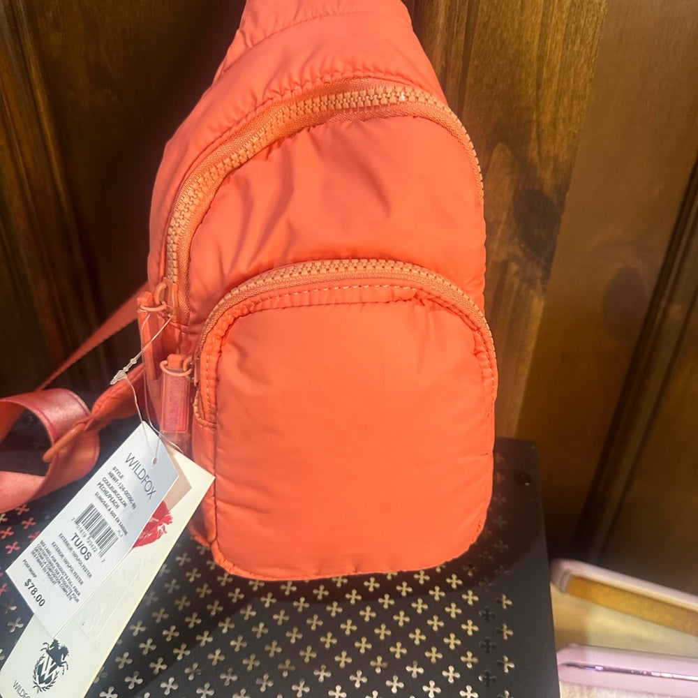 NWT SIZE OS Wildfox Coral Crossbody Bag