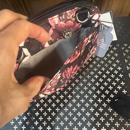 NWT SIZE OS Baggallini Floral Crossbody Bag in Pink and Black