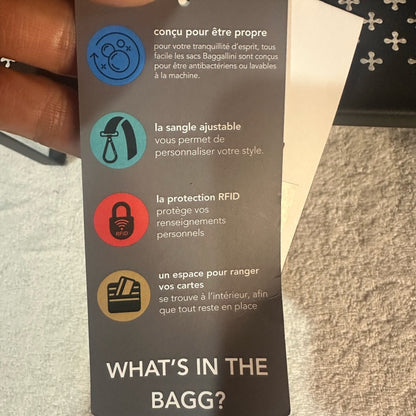 NWT SIZE OS Baggallini Floral Crossbody Bag in Pink and Black