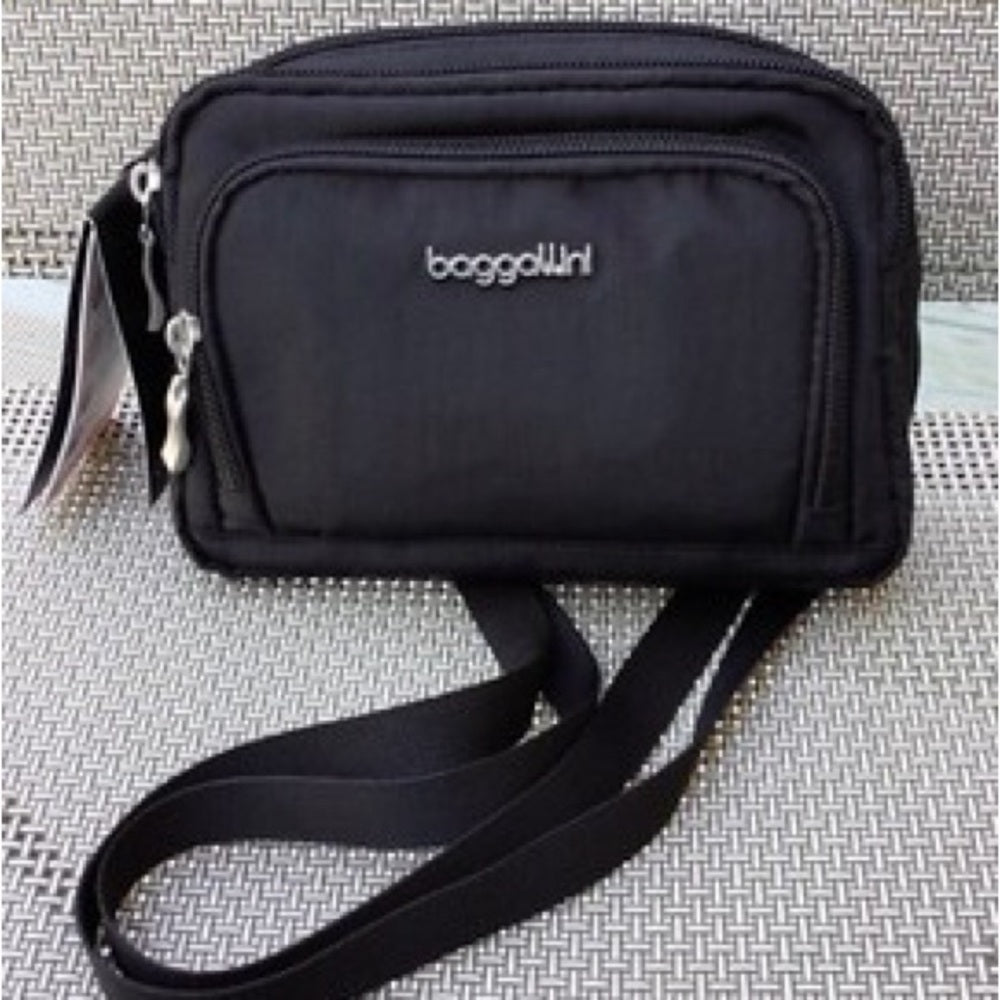 NWT SIZE OS Baggallini Black Crossbody Bag