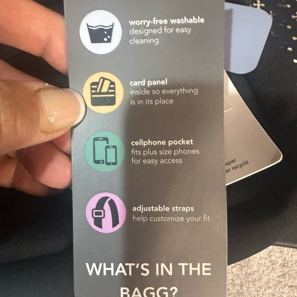 NWT SIZE OS Baggallini Black Crossbody Bag