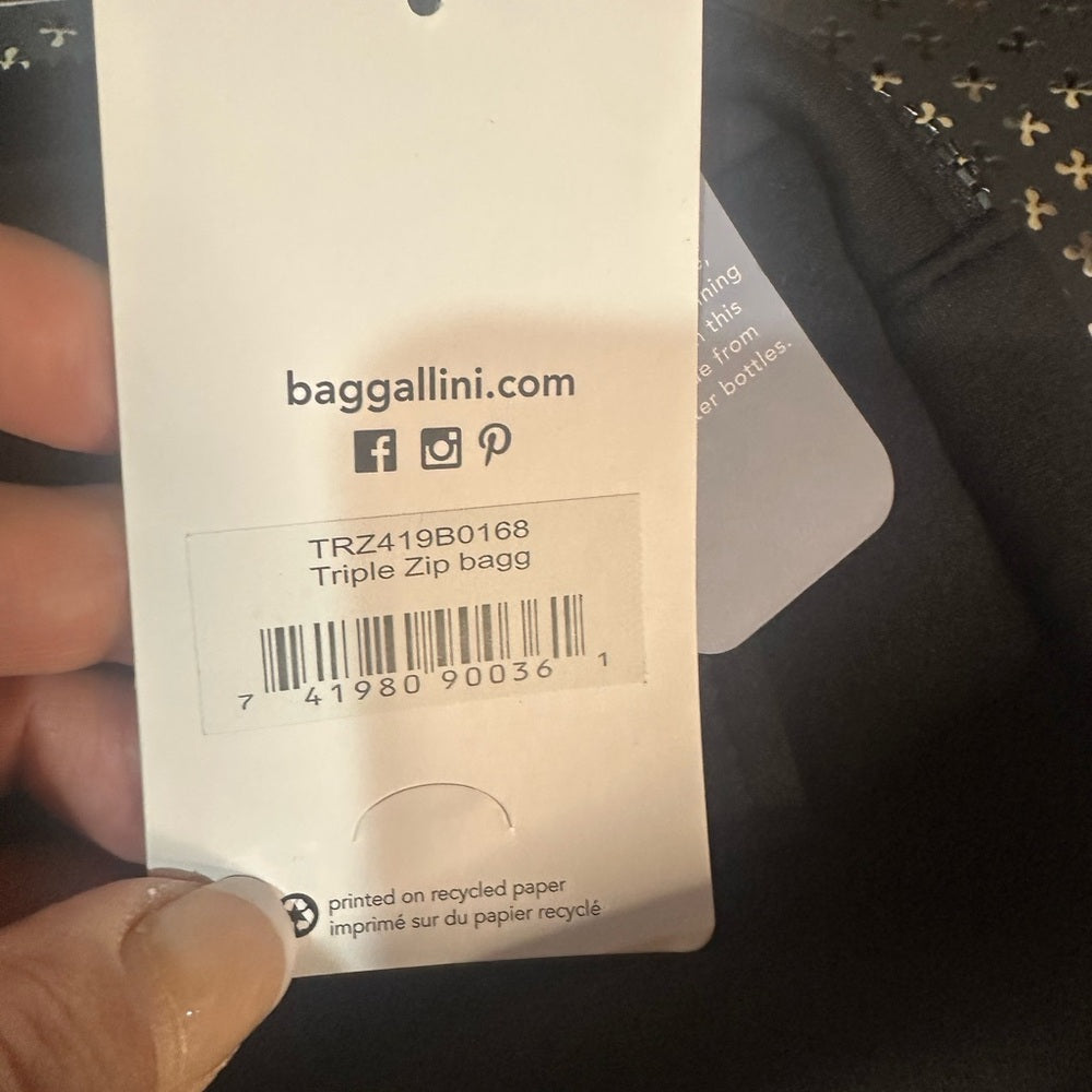 NWT SIZE OS Baggallini Black Crossbody Bag