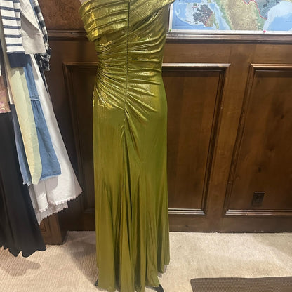 NWT SIZE 8 Glamorous One-Shoulder Gold Dress