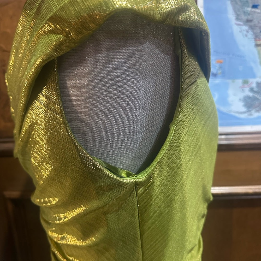 NWT SIZE 8 Glamorous One-Shoulder Gold Dress