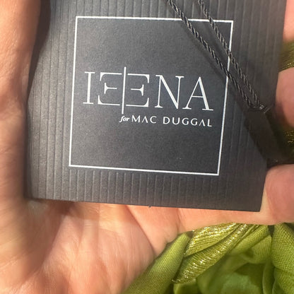 NWT SIZE 8 Glamorous One-Shoulder Gold Dress