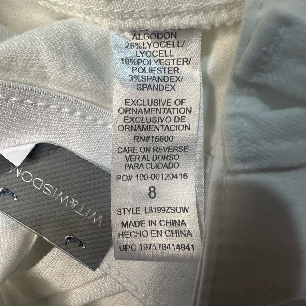 NWT SIZE S Wit & Wisdom Classic White Women's Bermudas