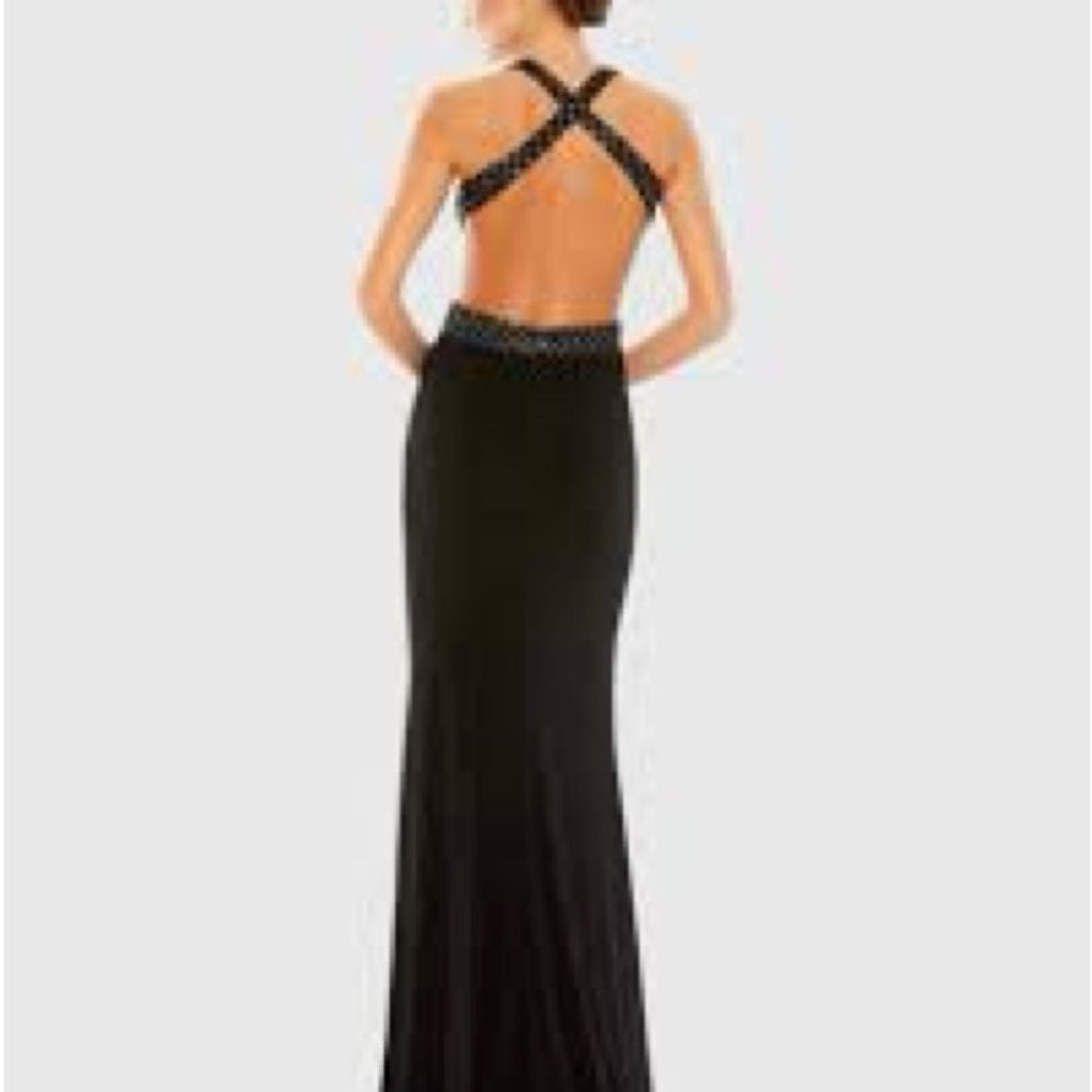 NWT SIZE 8 Mac Duggal Elegant Black Backless Dress