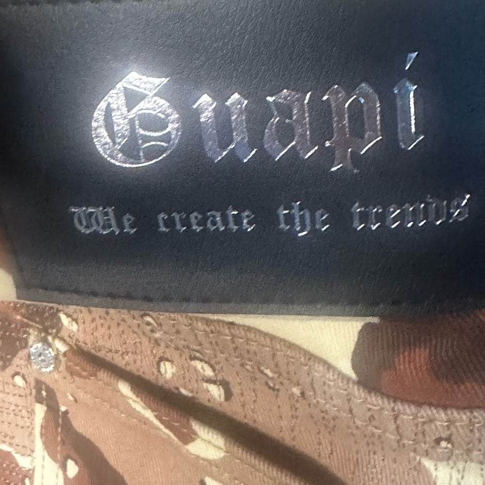 NWT SIZE 32 Stylish Men's Camouflage Cargo Shorts