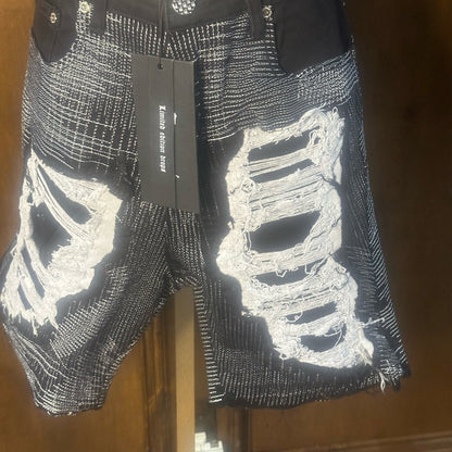 NWT SIZE 32 Stylish Black Distressed Jean Shorts for Men