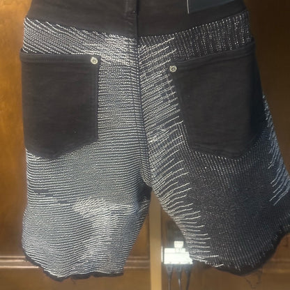 NWT SIZE 32 Stylish Black Distressed Jean Shorts for Men