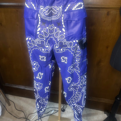 NWT SIZE 32 Men's Blue Paisley Joggers