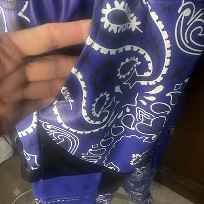 NWT SIZE 32 Men's Blue Paisley Joggers