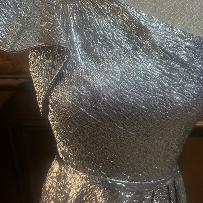 NWT SIZE 4 Mac Duggal Glittering One Shoulder Silver Dress