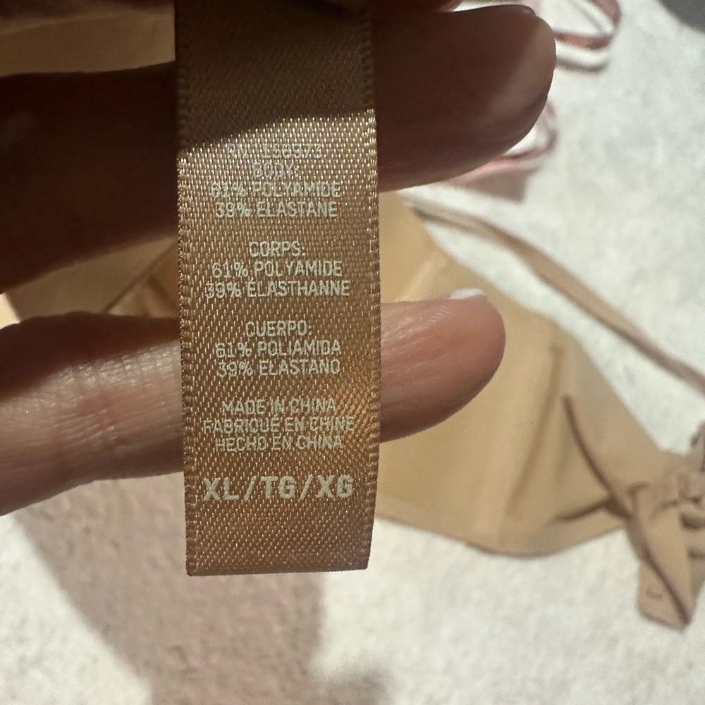 NWOT SIZE XL SKIMS Nude Deep V Bra