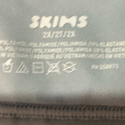 NWOT SIZE 2X SKIMS Cream and Light Blue Plunge Bra