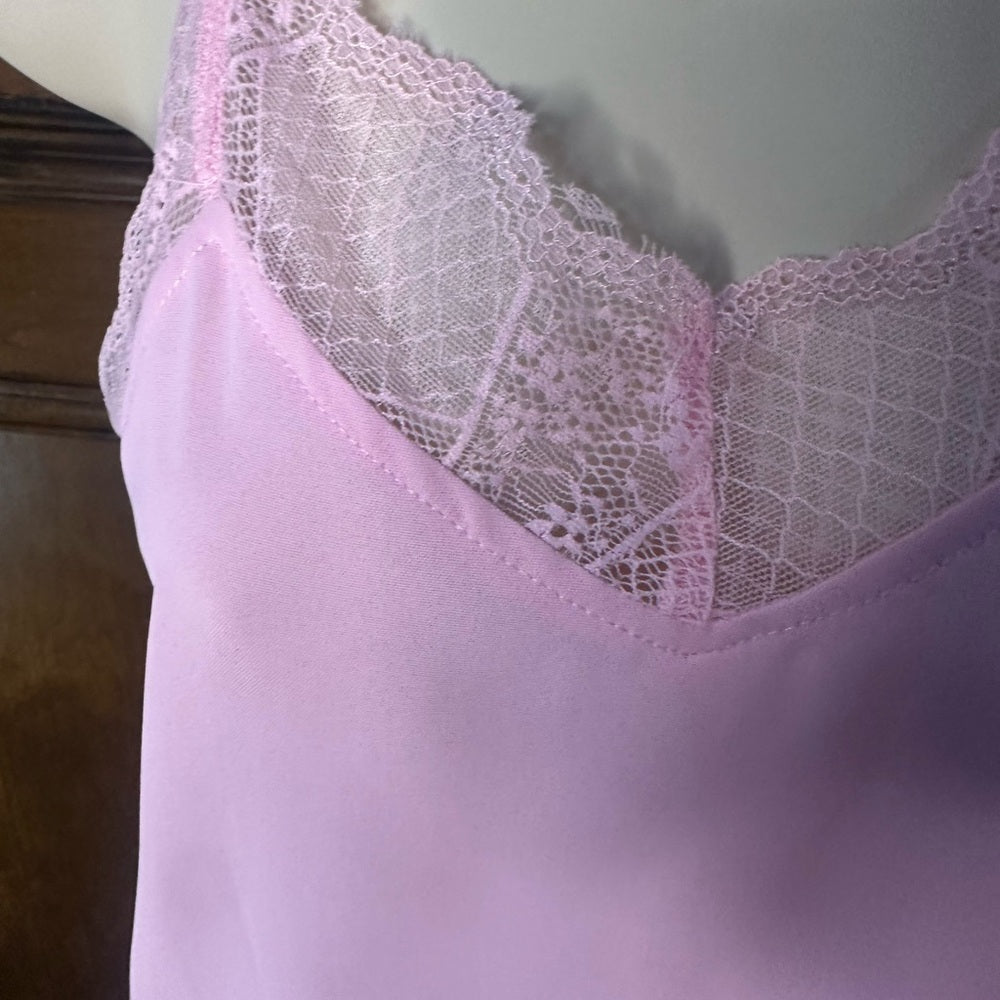 NWOT SIZE S BiBi Blush Pink Lace Trim Camisole