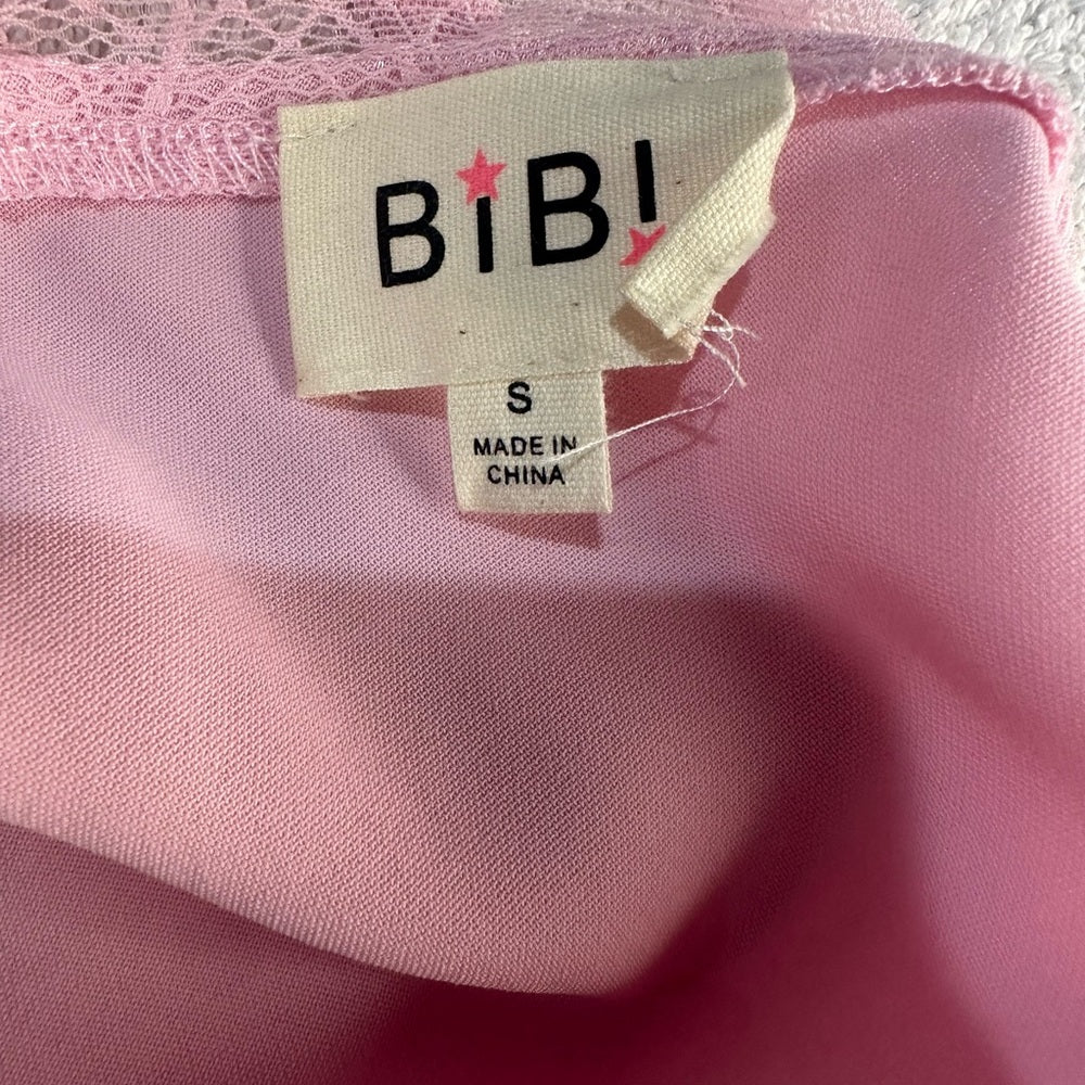 NWOT SIZE S BiBi Blush Pink Lace Trim Camisole